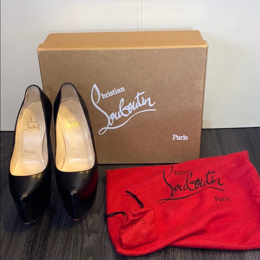 Christian Louboutin daffodile 160 kid black.
